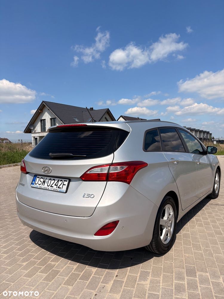 Hyundai i30 1.4 CRDi Classic + - 10