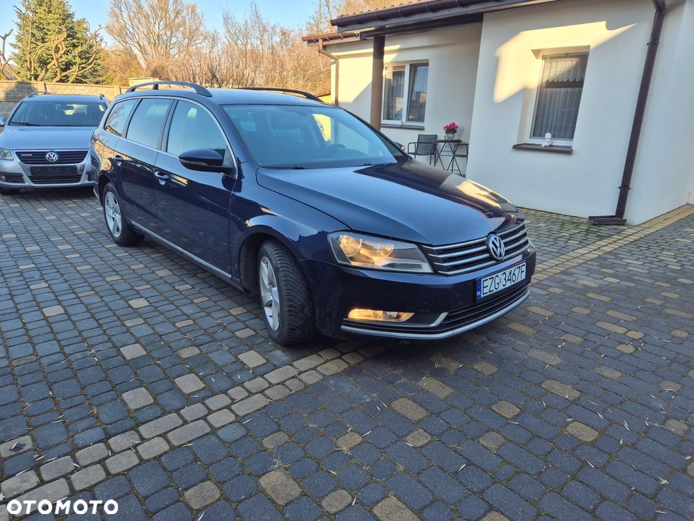 Volkswagen Passat 2.0 TDI Individual Chrom - 3