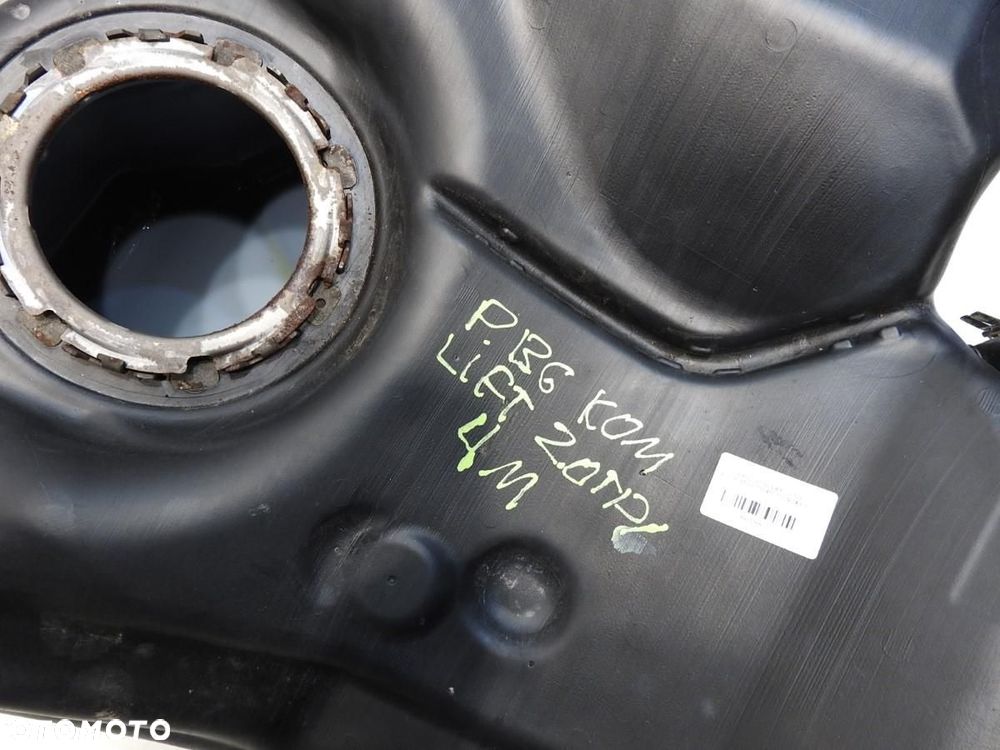 ZBIORNIK BAK PALIWA RURA WLEW KOREK 4MOTION VW PASSAT B6 KOMBI 2.0 TDI - 2