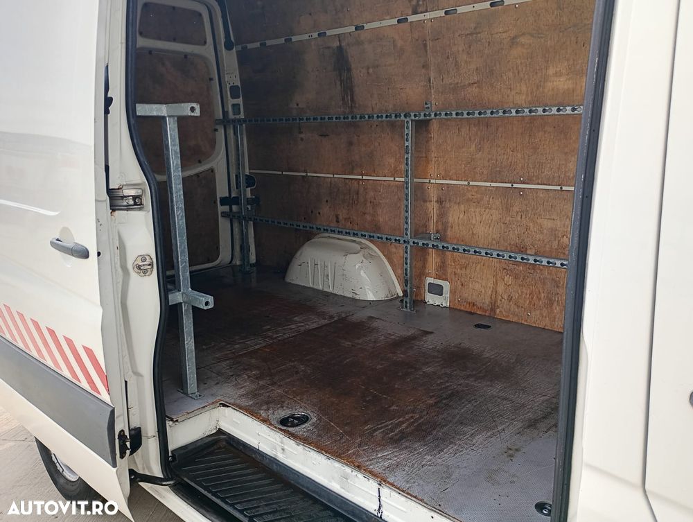 Volkswagen Crafter 2.5TDi - 12