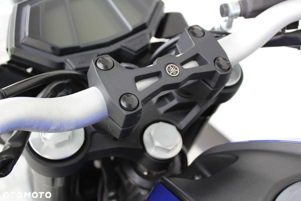 Yamaha MT - 17