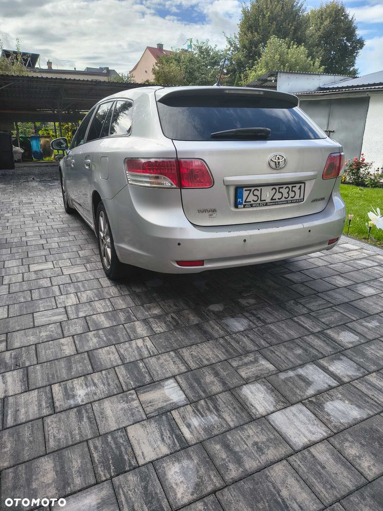 Toyota Avensis - 3