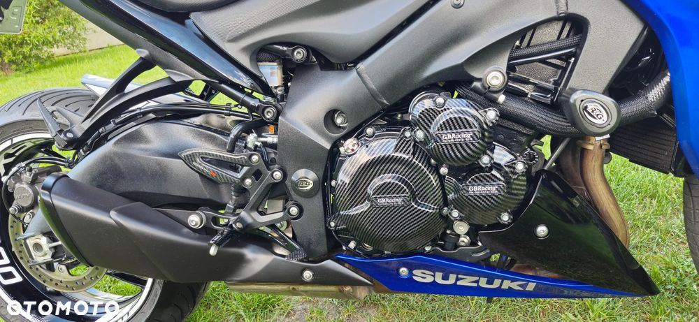 Suzuki GSX 1000 - 9
