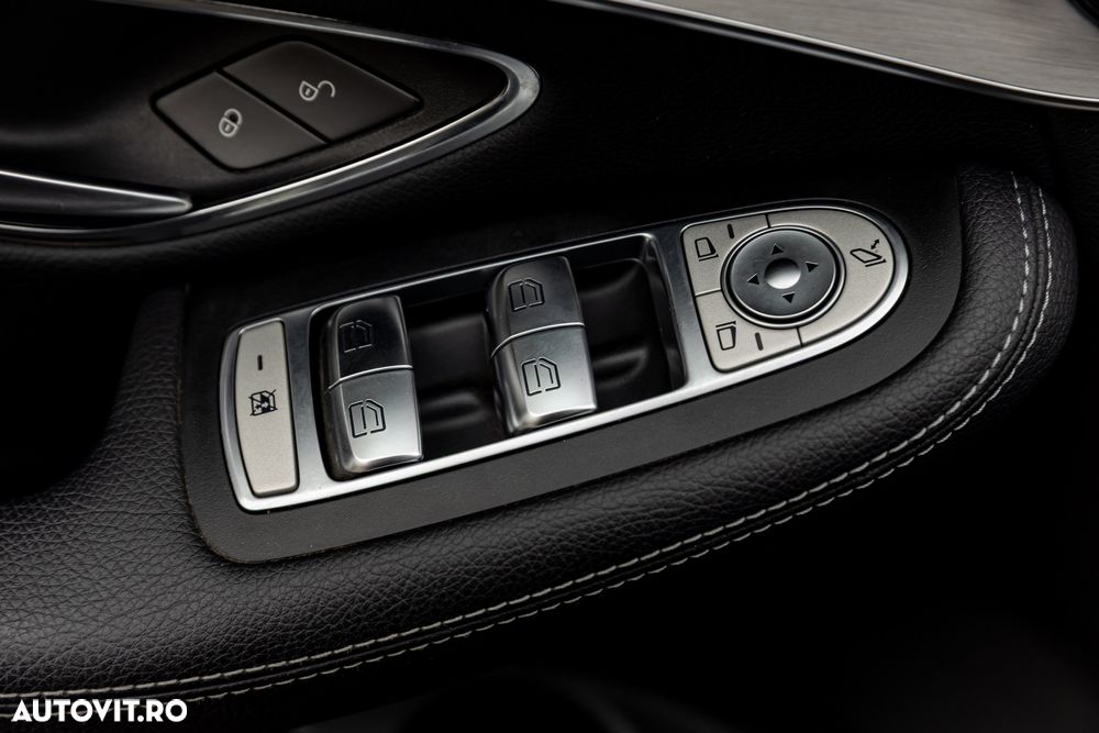 Mercedes-Benz GLC - 24