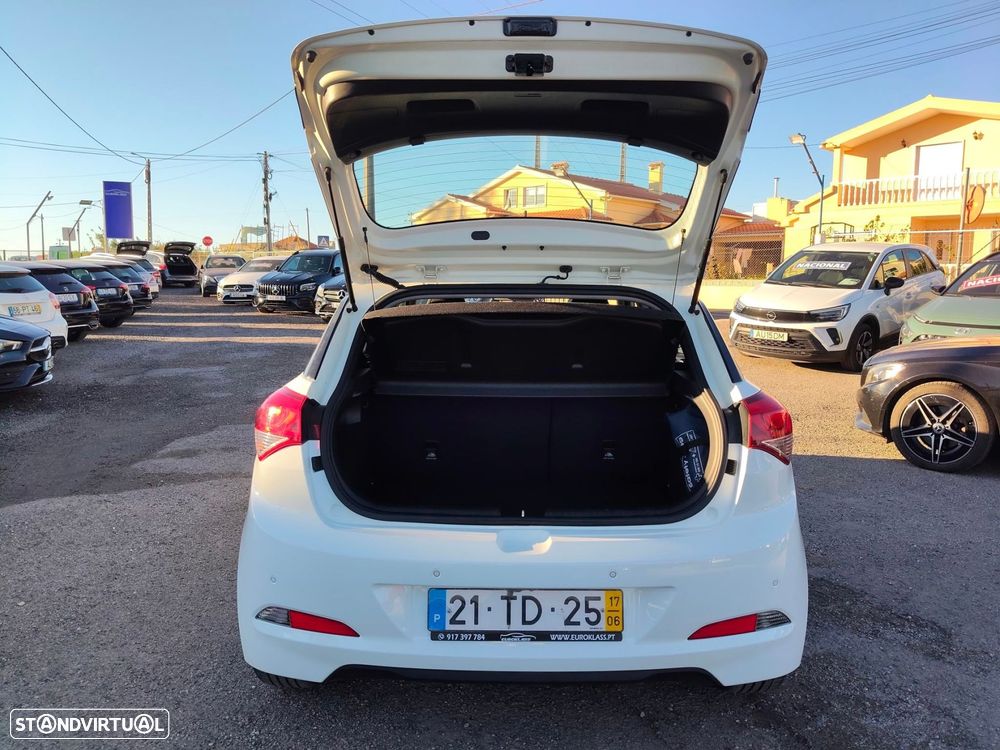 Hyundai i20 1.1 CRDi Comfort - 7