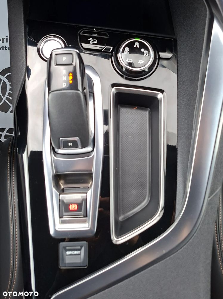 Peugeot 5008 2.0 BlueHDI GT S&S EAT8 - 22