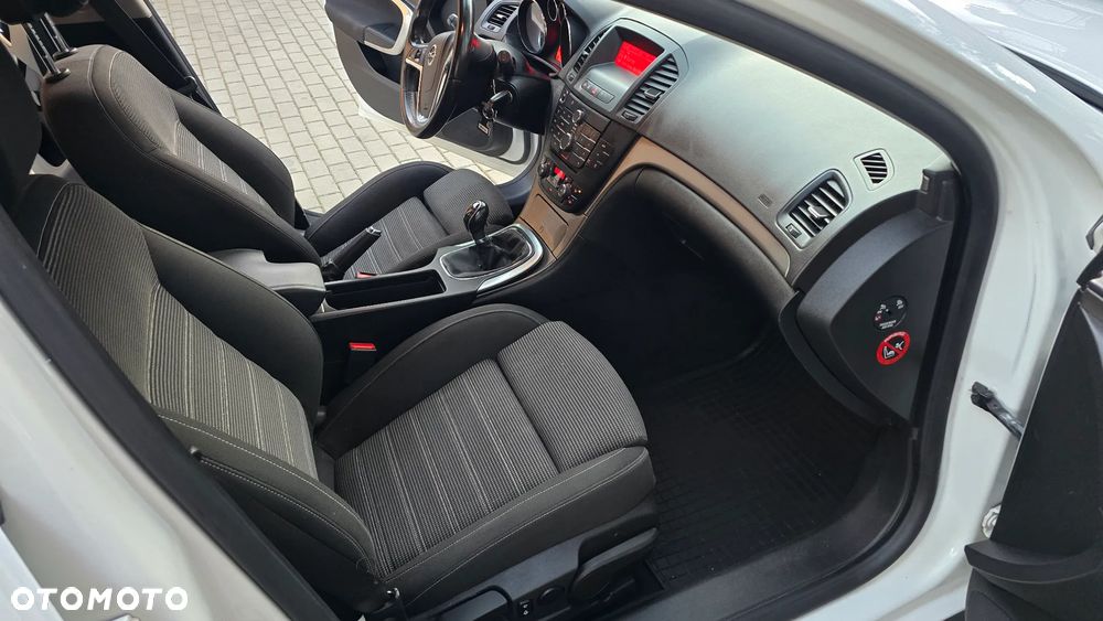 Opel Insignia 2.0 CDTI - 15