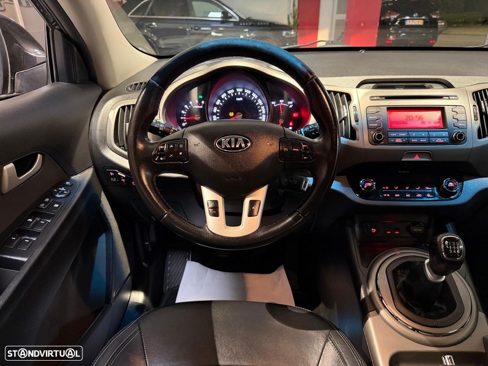 Kia Sportage 1.7 CRDI ISG More Edition - 8