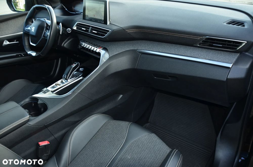 Peugeot 3008 1.2 PureTech GT S&S EAT8 - 23
