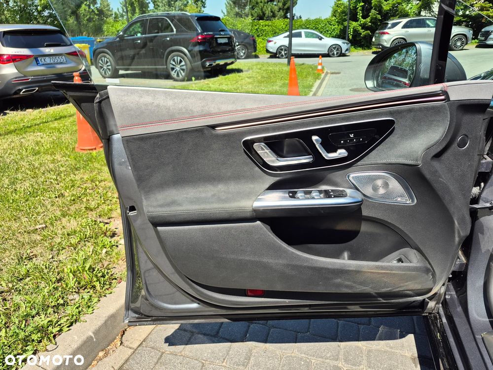 Mercedes-Benz EQE 350 89kWh 4-Matic AMG Line - 17