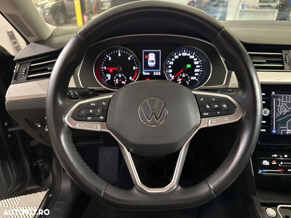 Volkswagen Passat - 17