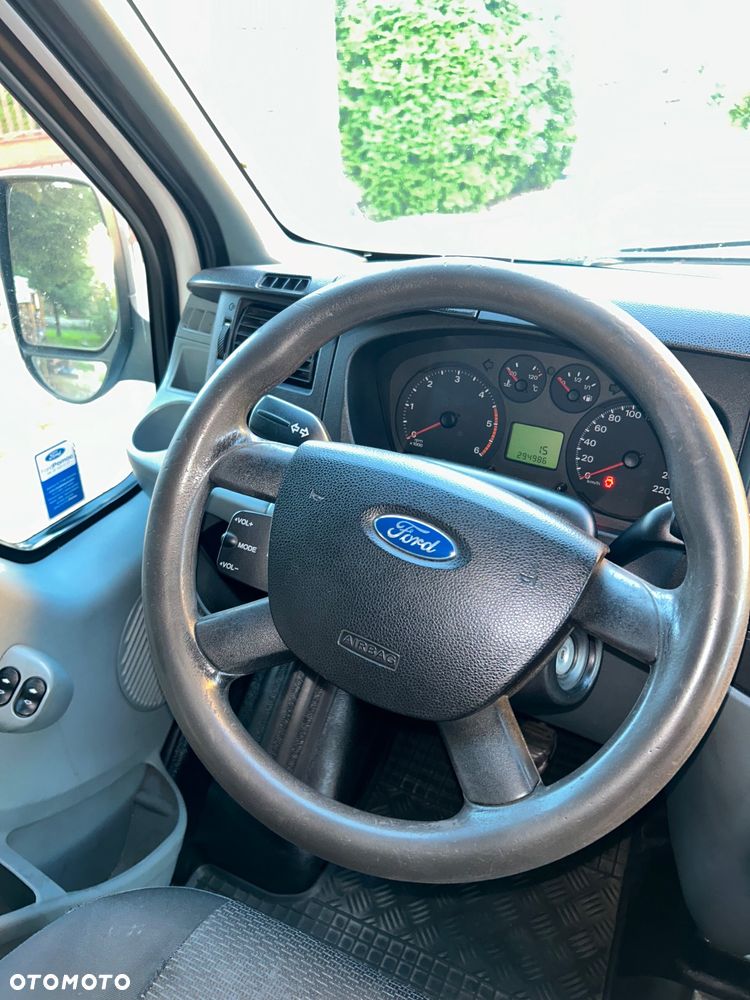 Ford Transit - 21