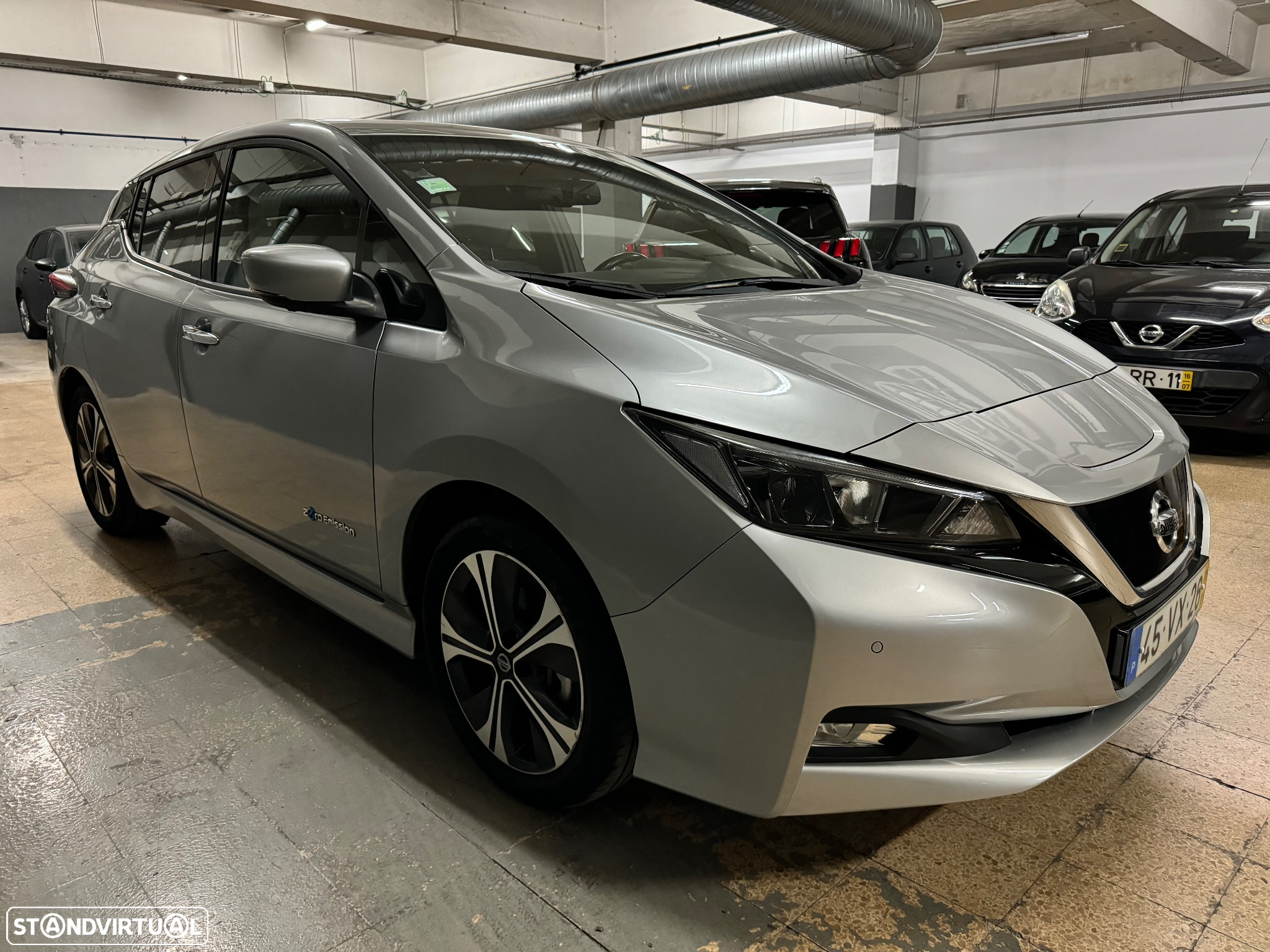 Nissan Leaf N-Connecta Two Tone - 3