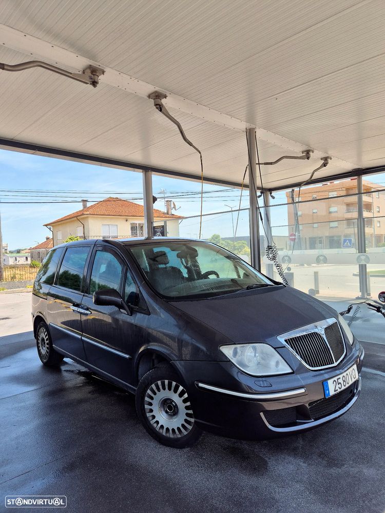 Lancia Phedra 2.2 JTD - 2