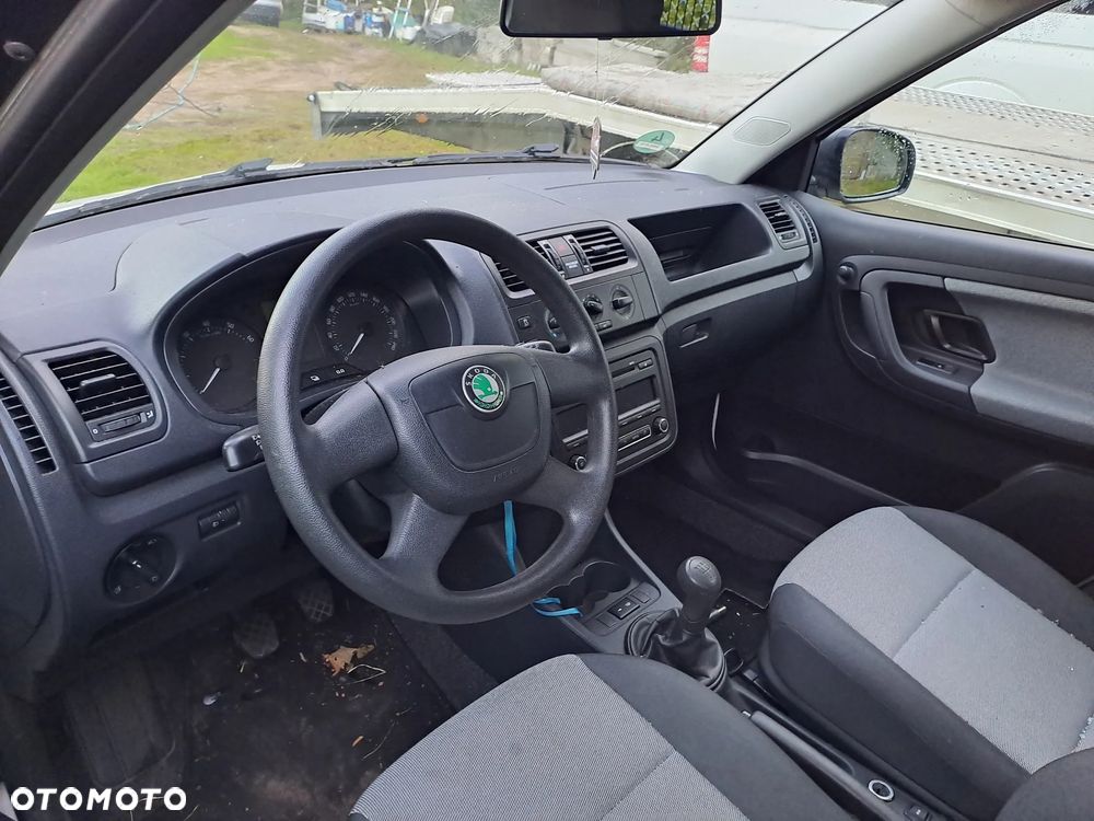 Skoda Fabia - 10