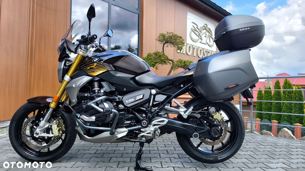 BMW R - 2