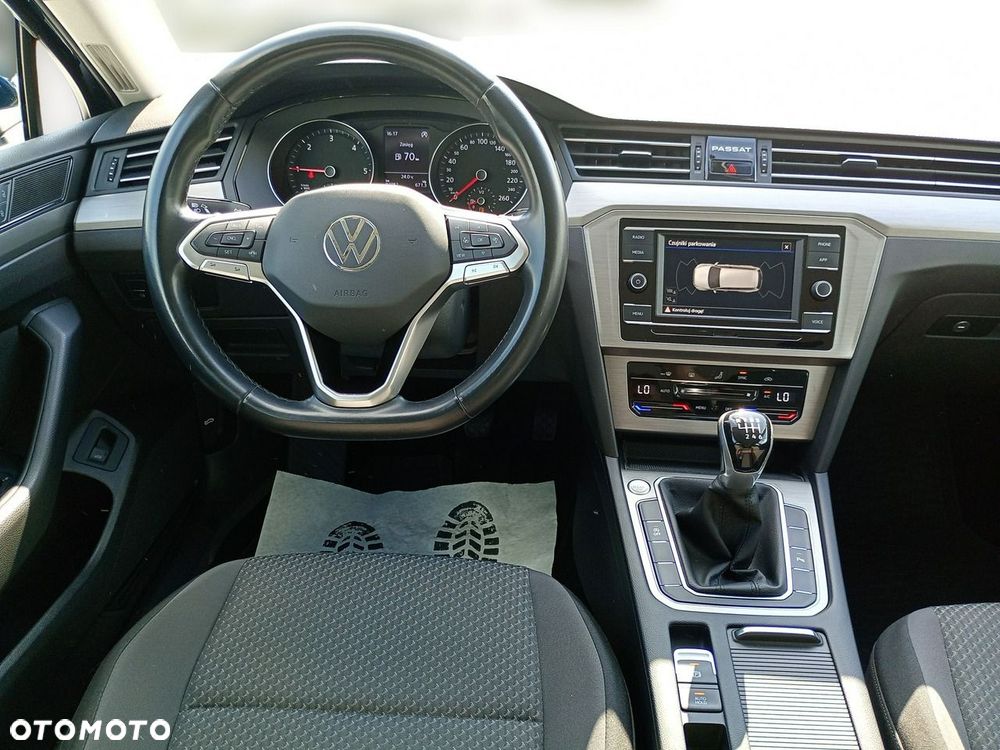 Volkswagen Passat Variant 2.0 TDI EVO Essence - 10