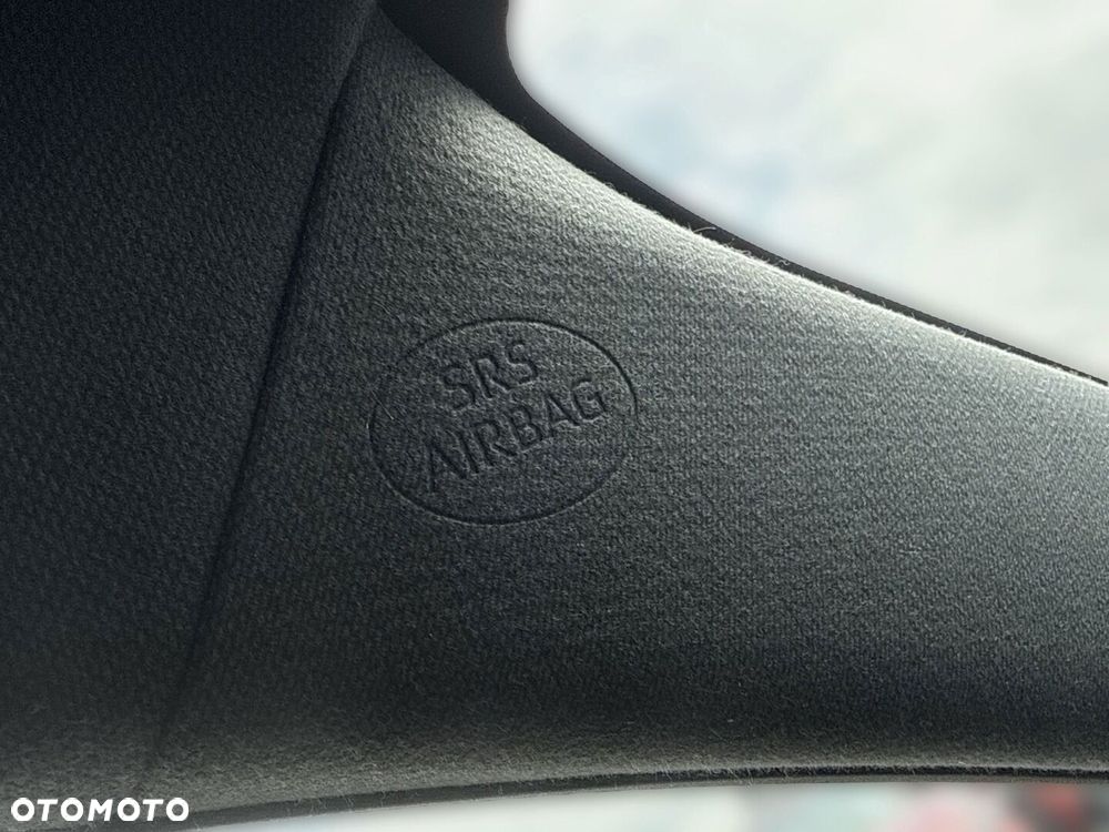 Toyota Corolla 1.8 Hybrid GR Sport Dynamic - 29