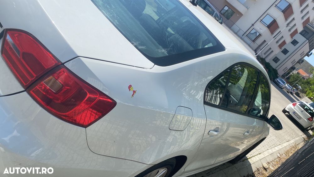 Volkswagen Jetta 1.2 TSI Trendline - 3