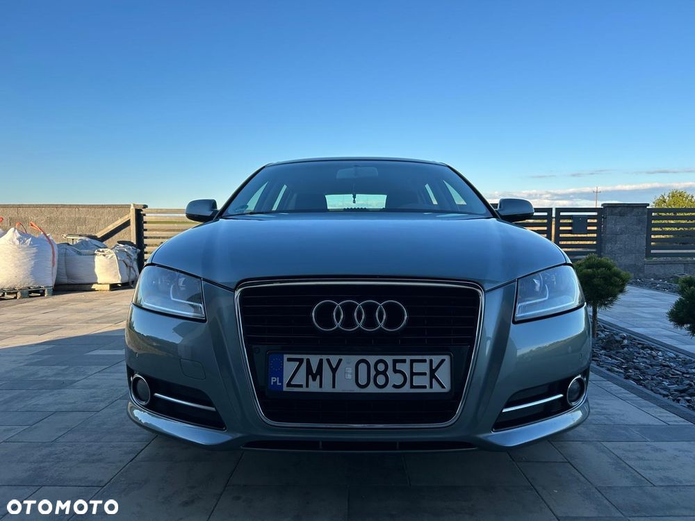 Audi A3 Sportback - 3