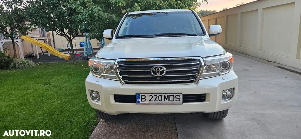 Toyota Land Cruiser 4.5 D-4D Luxury - 6