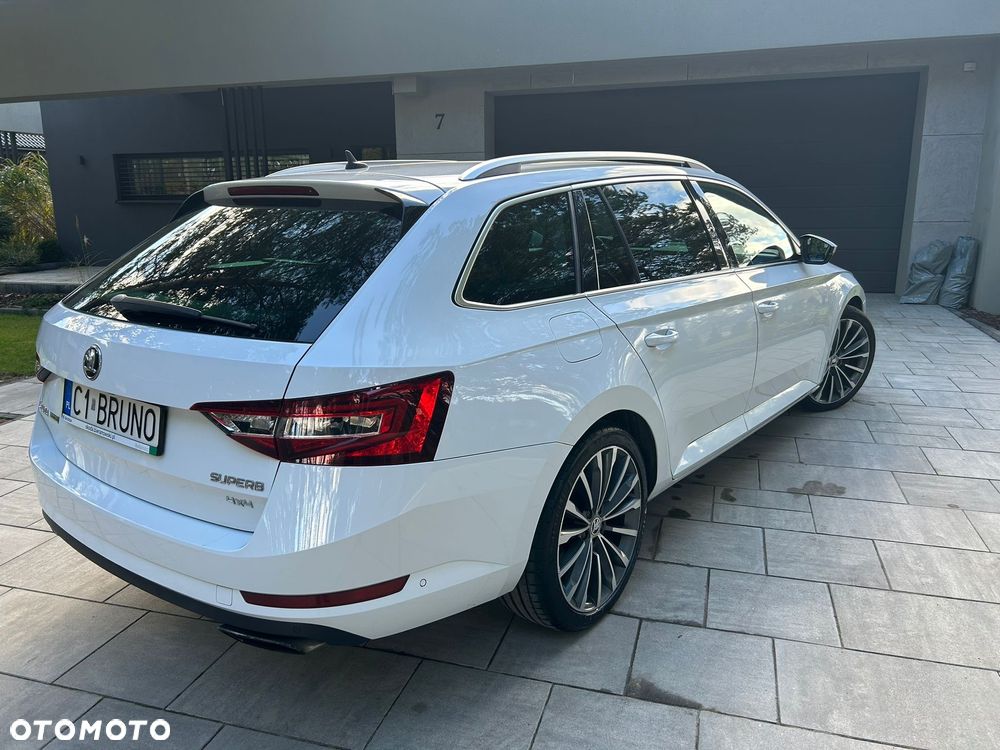 Skoda Superb 2.0 TSI 4x4 L&K DSG - 23