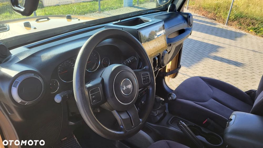 Jeep Wrangler - 6