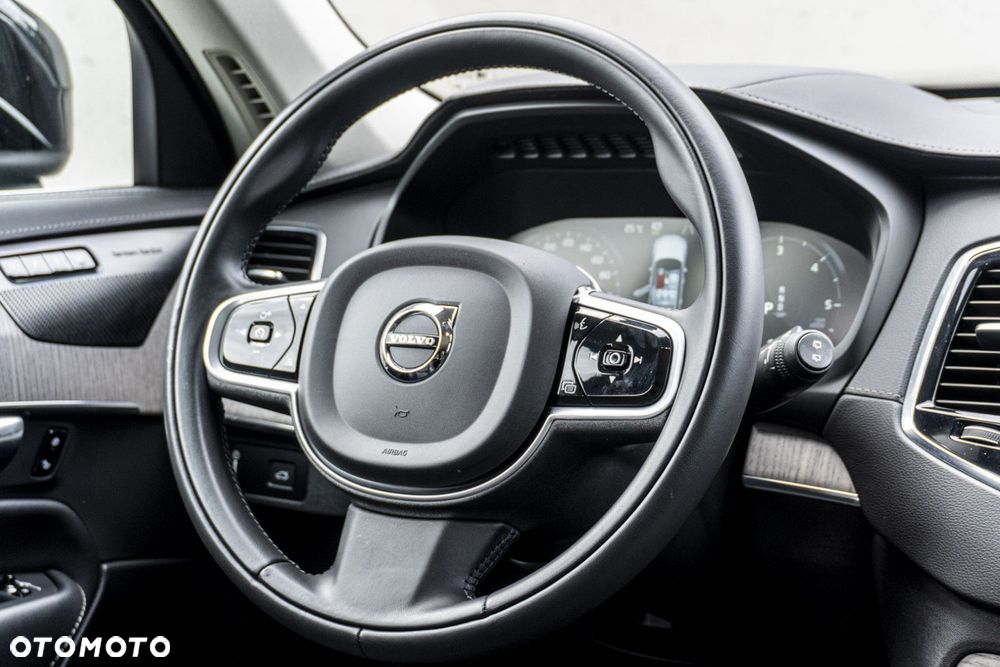 Volvo XC 90 - 12
