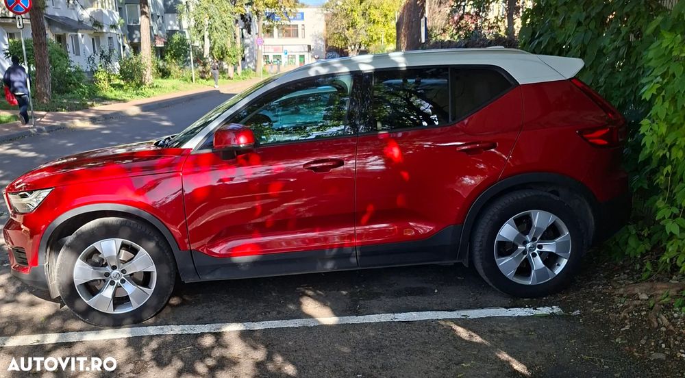 Volvo XC 40 D3 AWD Momentum Pro - 2