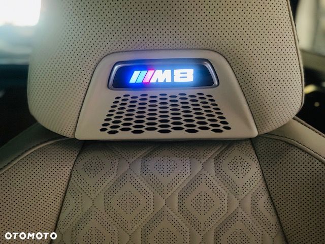 BMW M8 - 10