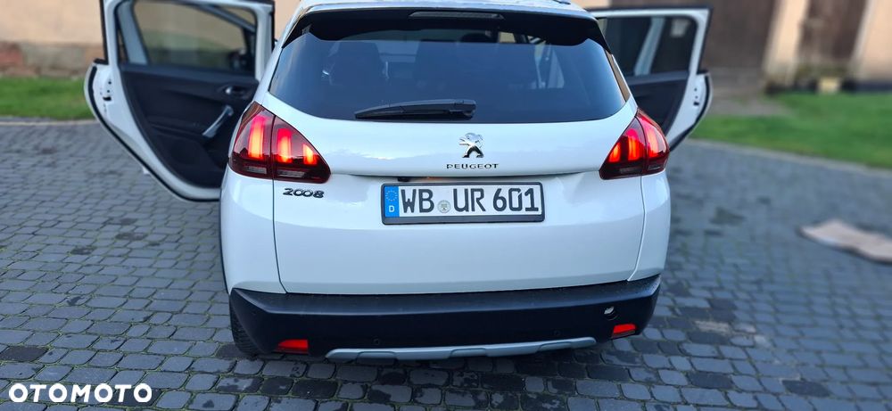 Peugeot 2008 1.6 BlueHDi Allure - 13
