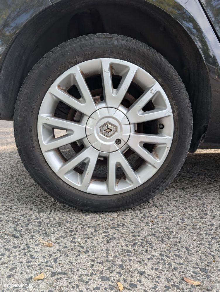 Renault Clio 1.5 dCi Dynamique S - 26