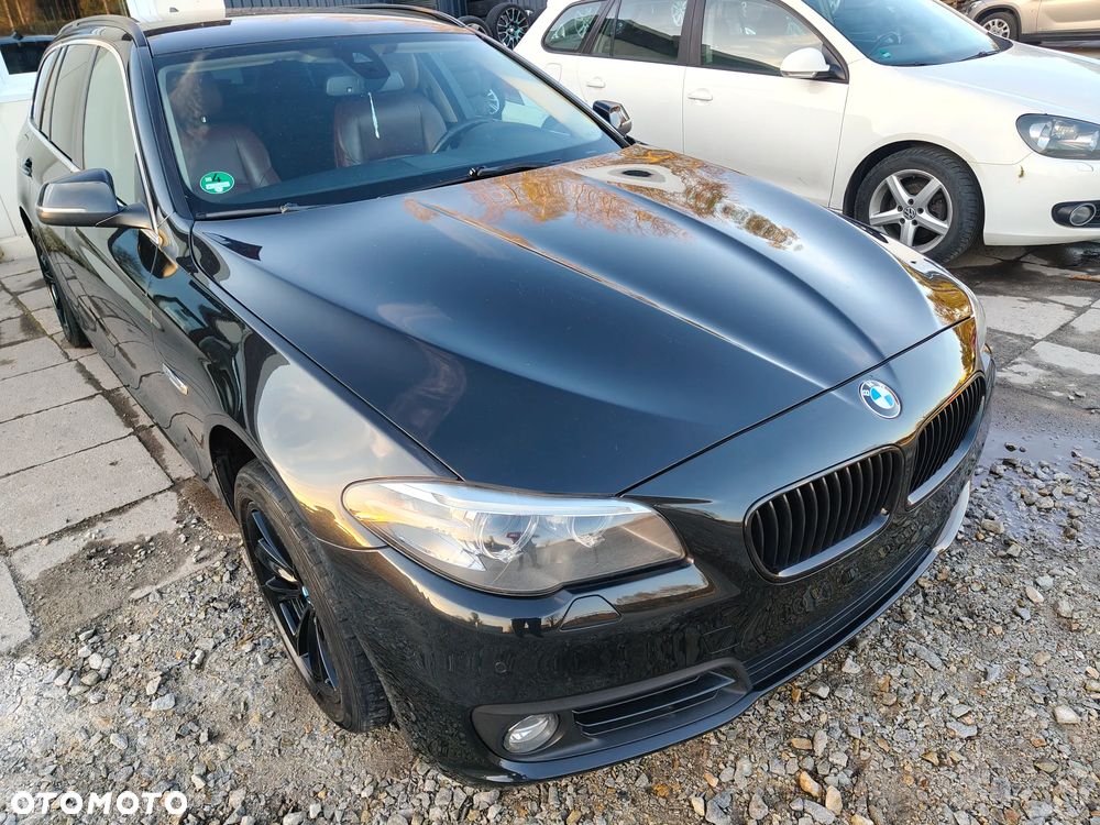 BMW Seria 5 525d xDrive Sport-Aut - 2