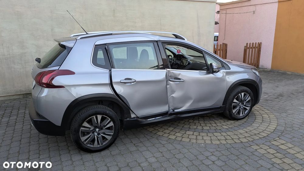 Peugeot 2008 1.6 BlueHDi Allure - 20