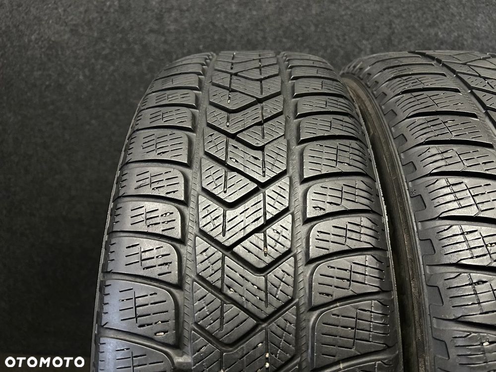 Opony zimowe Pirelli Scorpion Winter SealInSide 215/65/17 99H 2szt. - 2