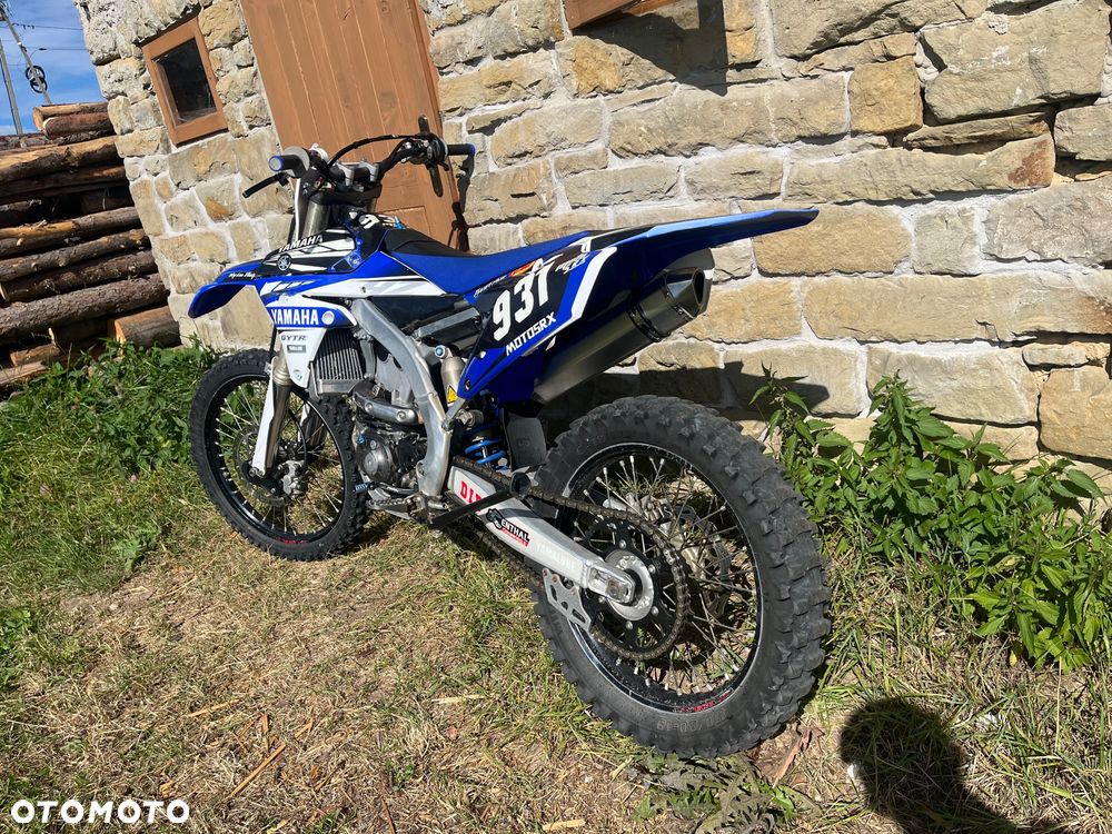 Yamaha YZF - 5