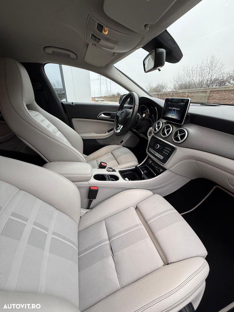 Mercedes-Benz CLA - 10