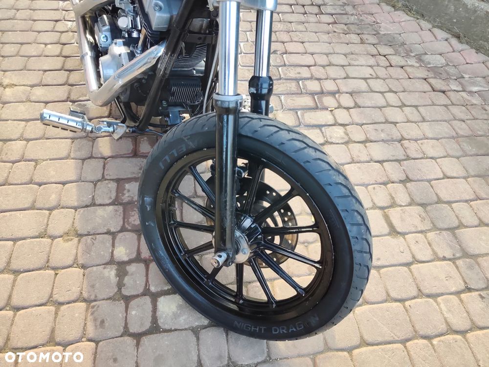 Harley-Davidson Dyna Super Glide - 30