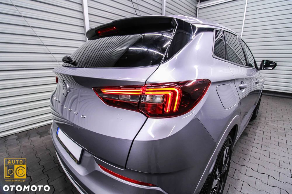 Opel Grandland 1.2 T Business Edition S&S - 36