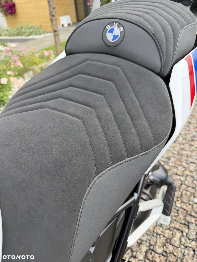 BMW RS - 16