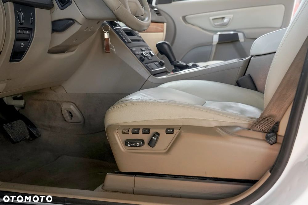 Volvo XC 90 3.2 Executive - 25