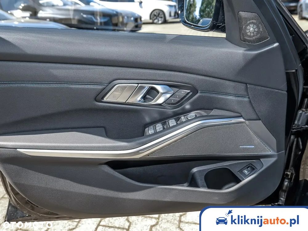 BMW Seria 3 320d xDrive mHEV M Sport - 11