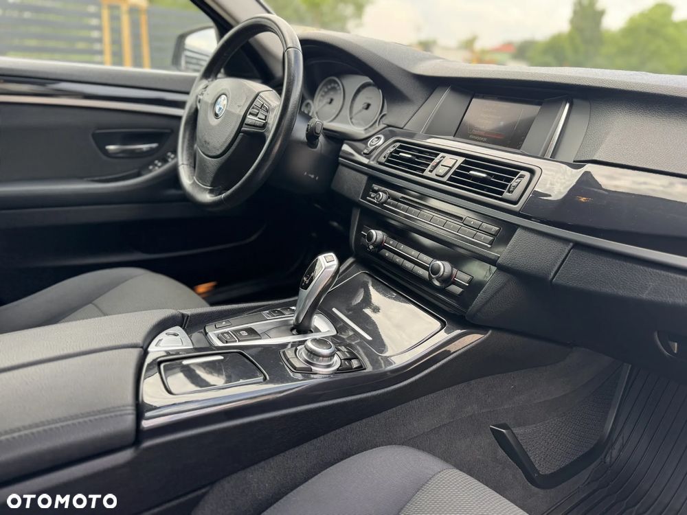 BMW Seria 5 520d - 21