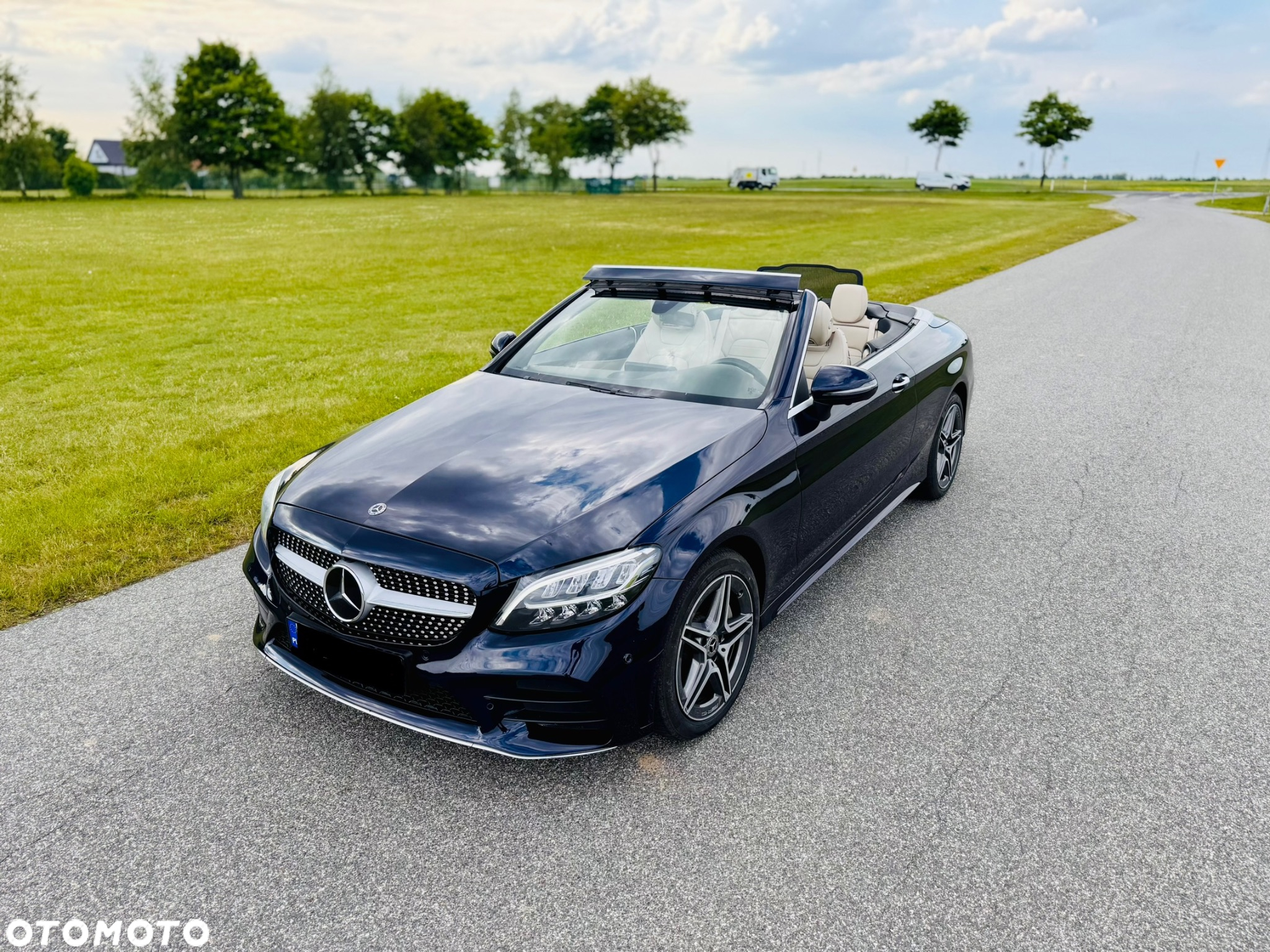 Mercedes-Benz Klasa C 300 4Matic 9G-TRONIC AMG Line - 4