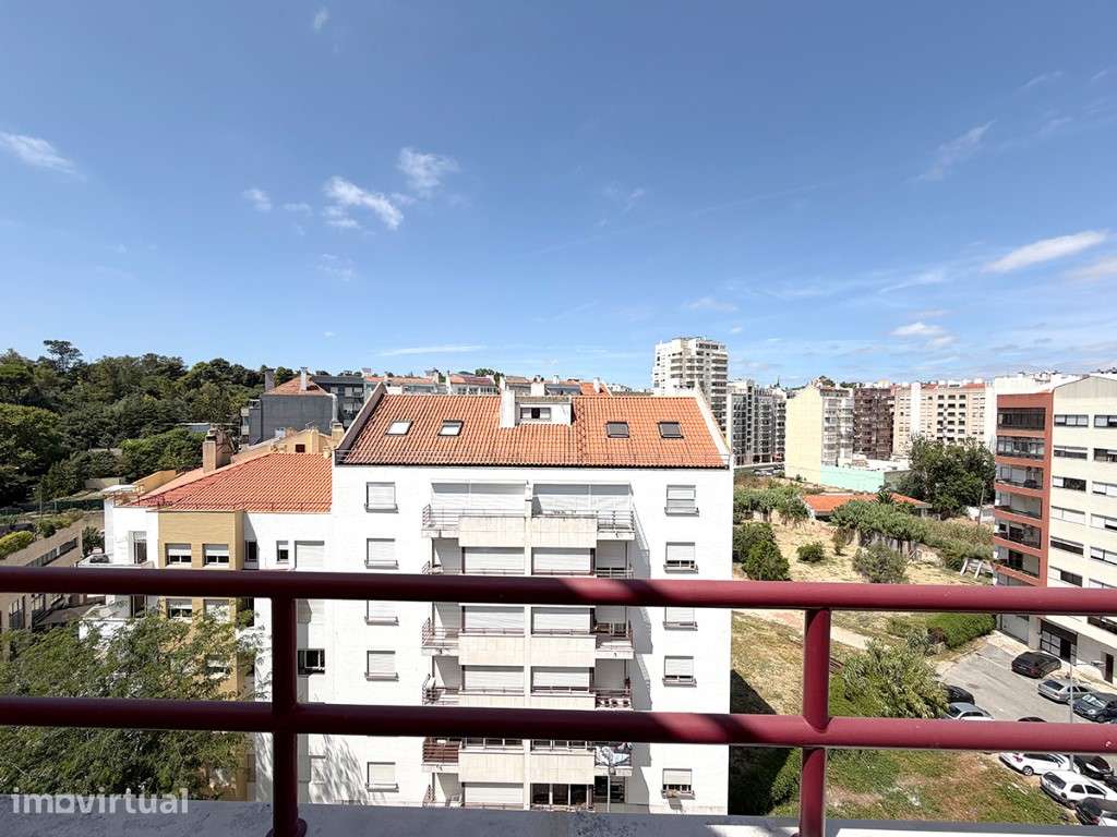 Último Piso T5 com 2 salas, Exclusivo em Benfica - Grande imagem: 5/35