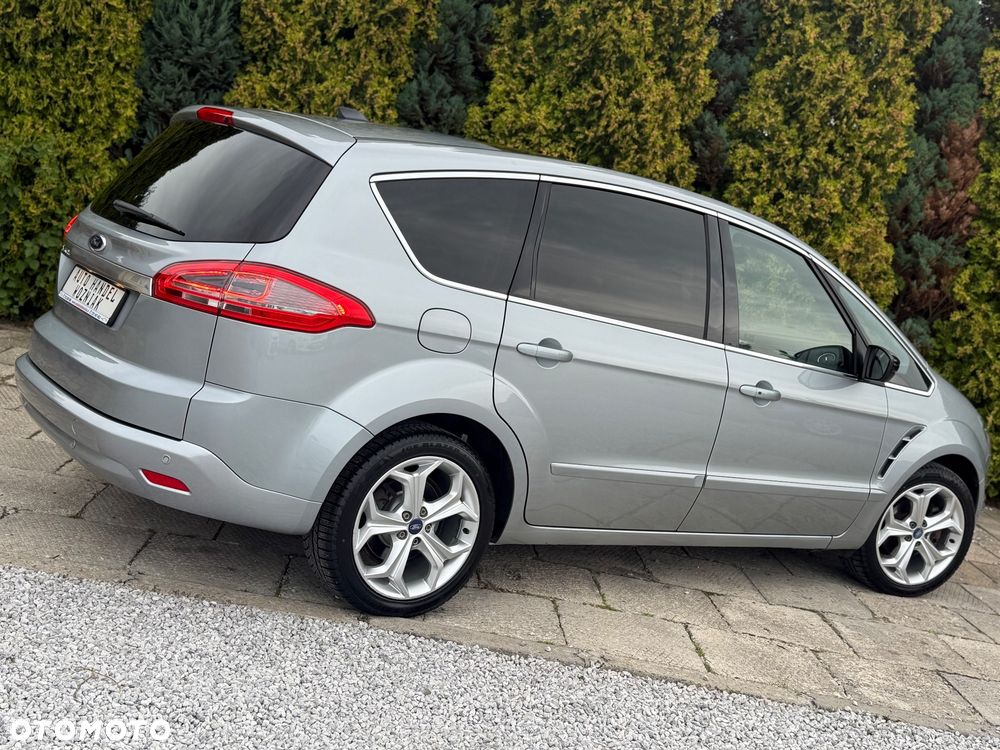 Ford S-Max - 12