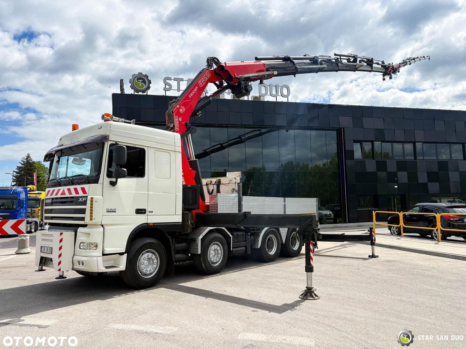 DAF XF 105.510 8x4 FASSI F800 XP Żuraw Siodło Wciągarka - 11