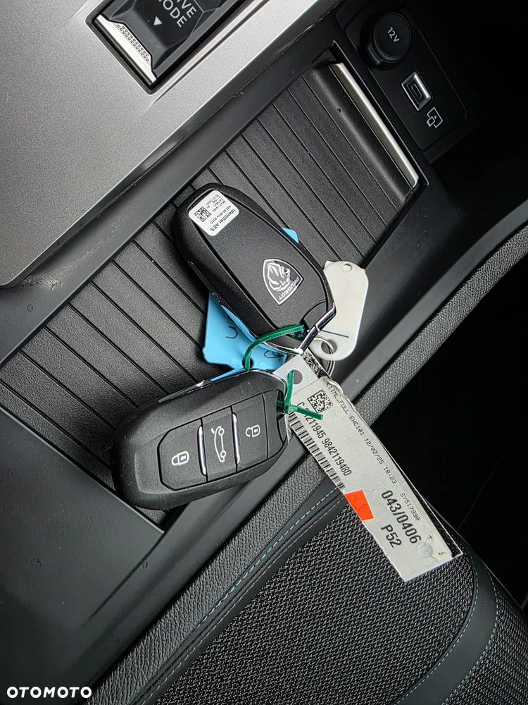 Peugeot 308 Hybrid 136e-DSC6 Allure - 26