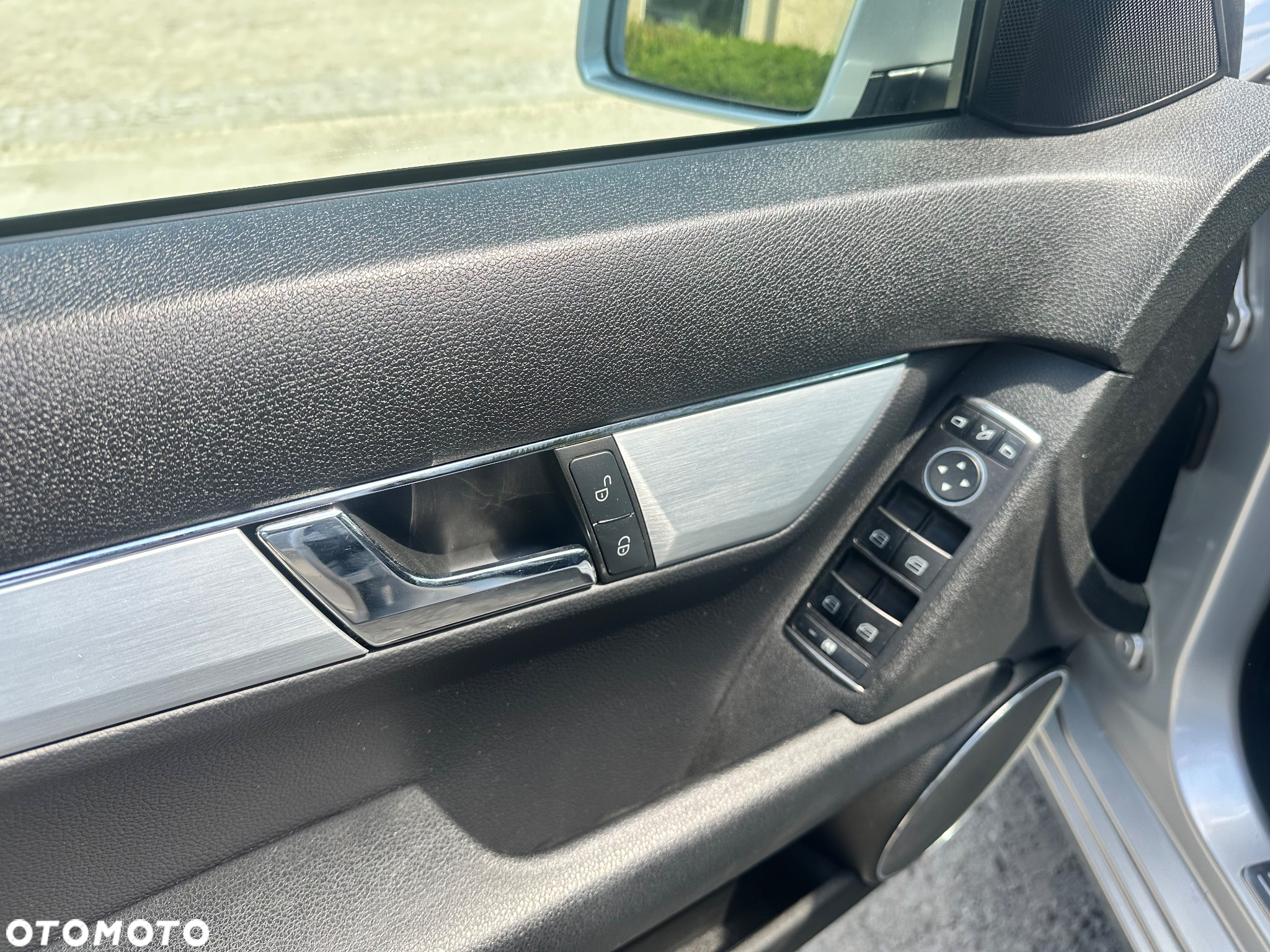 Mercedes-Benz Klasa C 180 T CGI Automatik BlueEFFICIENCY Avantgarde - 20