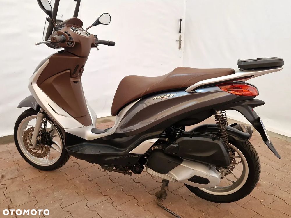 Piaggio Medley - 10